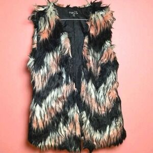 Rue21 Women's Faux Fur Vest Black Pink White Chevron Shaggy Open Front Size S/M
